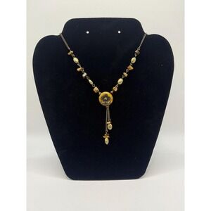 Vintage Gold Tone Lariat Necklace with Drop Accent – Elegant Statement Jewelry